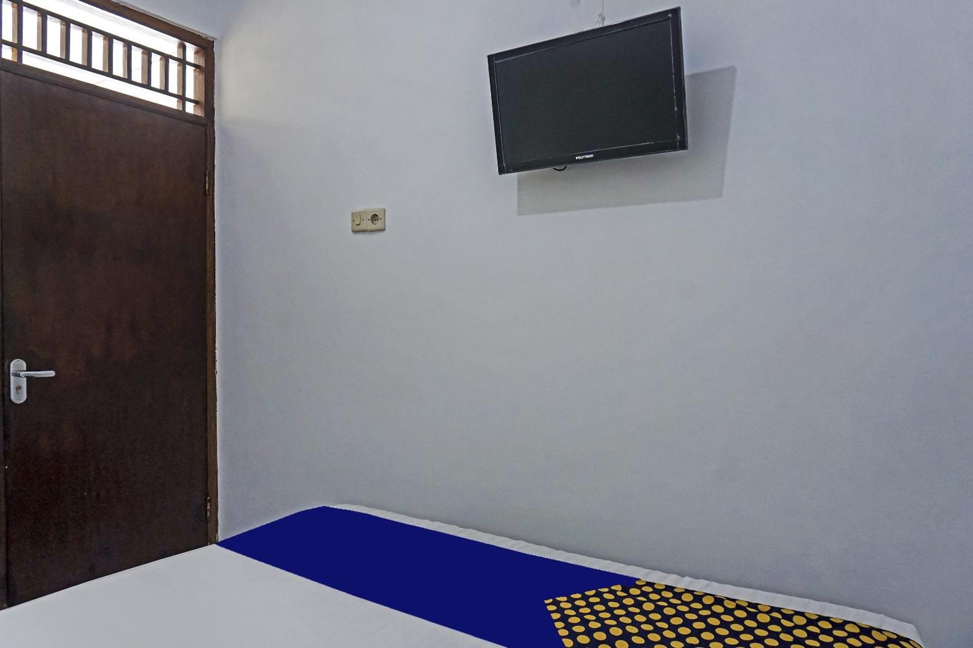 Oyo 90928 Wisma Asri Putra Syariah Богор Экстерьер фото
